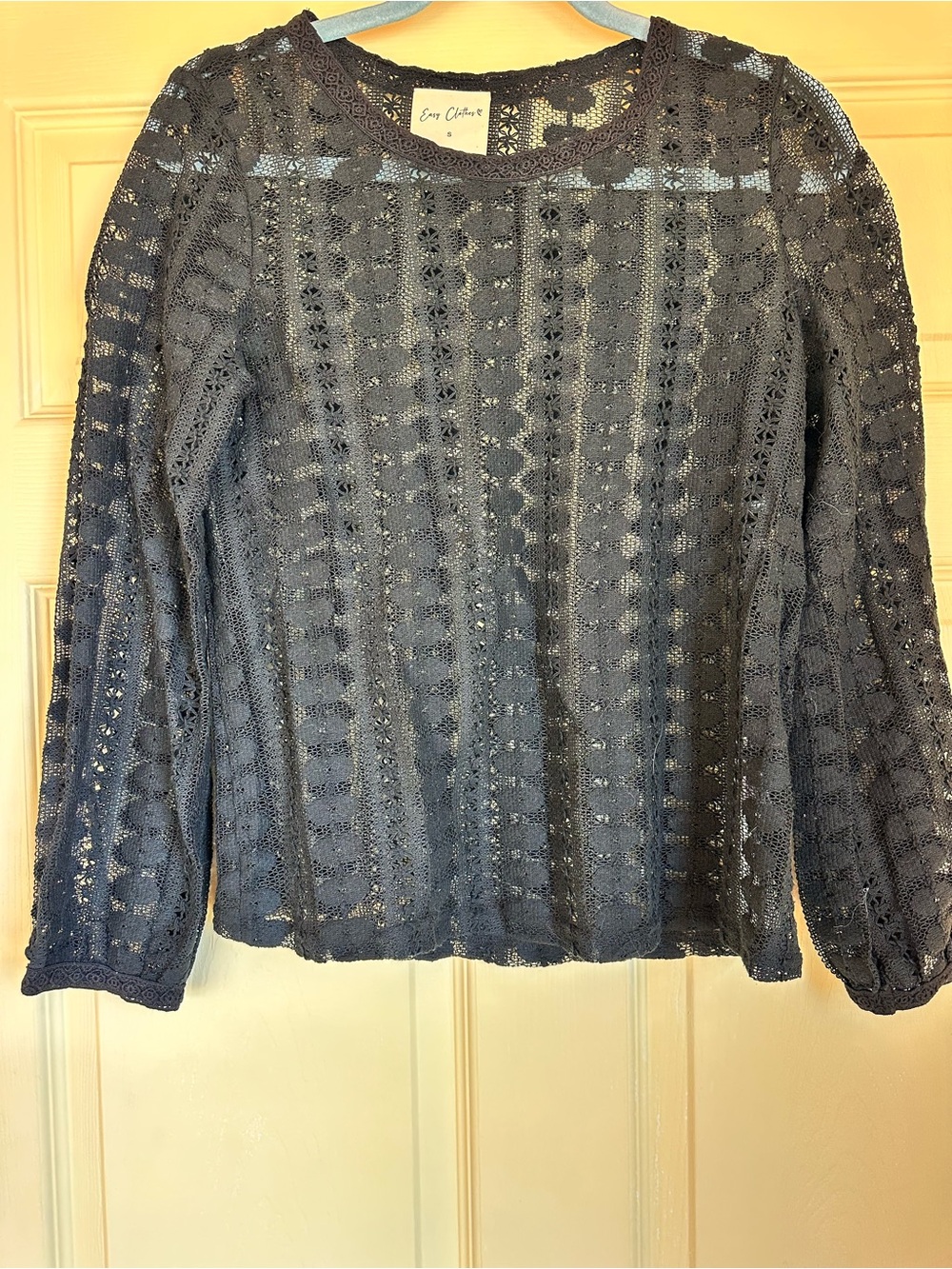 Easy Close Women's Black Lace Long-Sleeve Blouse